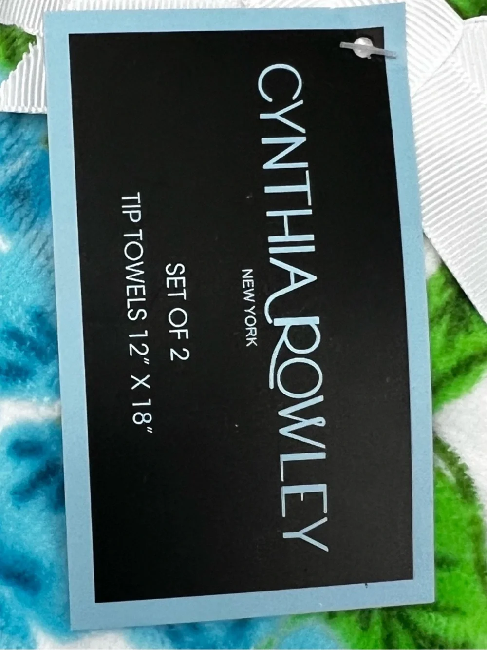 Cynthia Rowley - ‘Hydrangea’ bath towel set. NWT